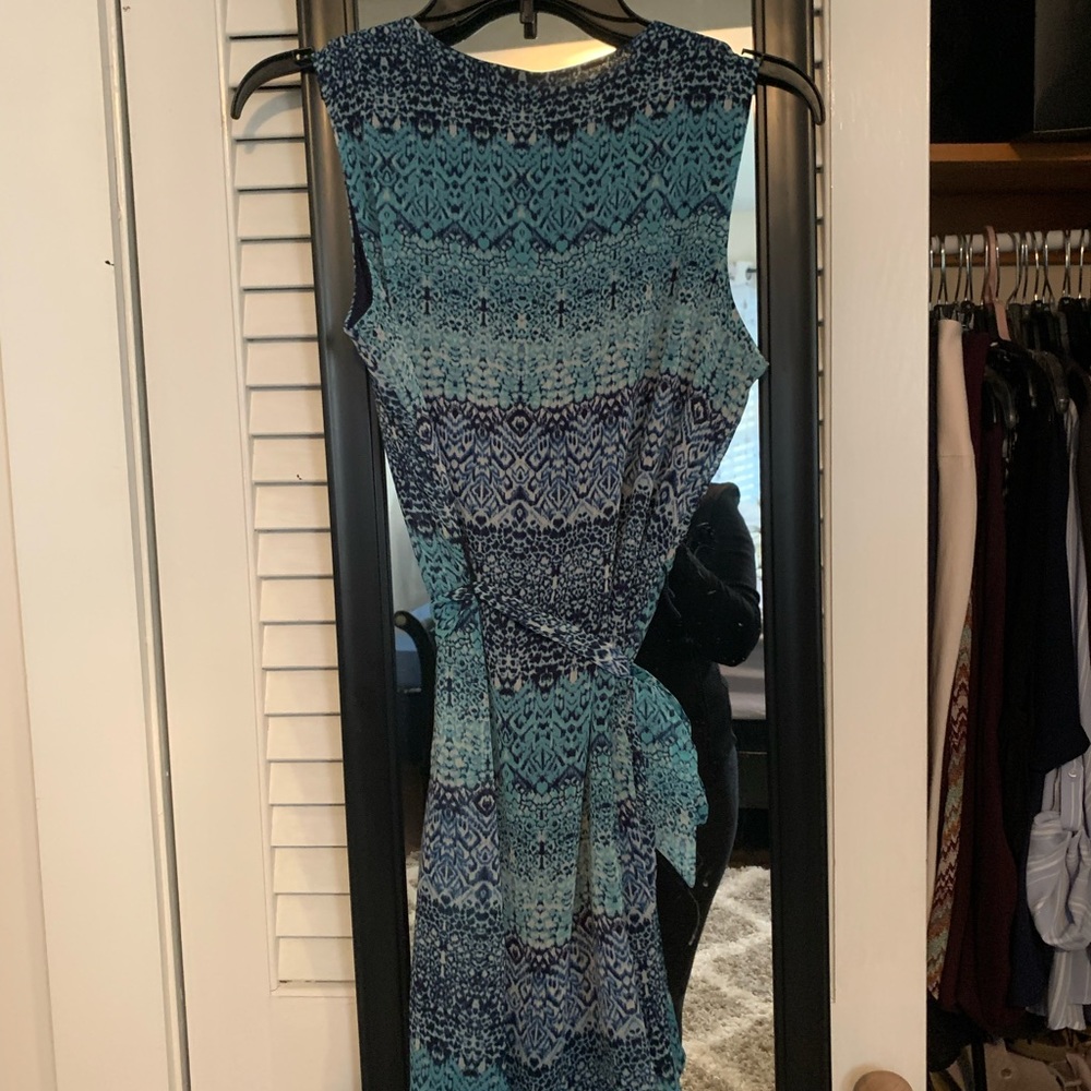 Small blue design dress - Picture 5 of 6